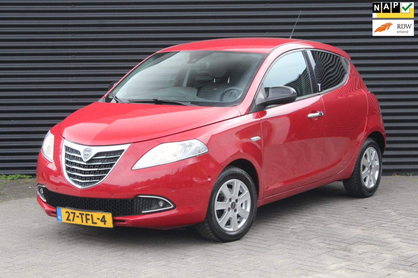 Lancia Y(psilon) - Ypsilon 0.9 TwinAir Platinum | Cruise | Clima | - AutoWereld.nl