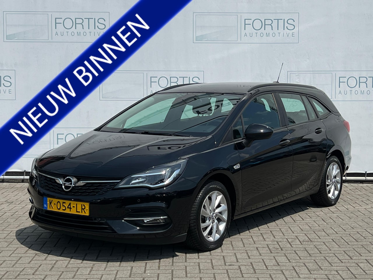 Opel Astra Sports Tourer - 1.2 Edition N L AUTP | CAMERA | CARPLAY | VELGEN - AutoWereld.nl