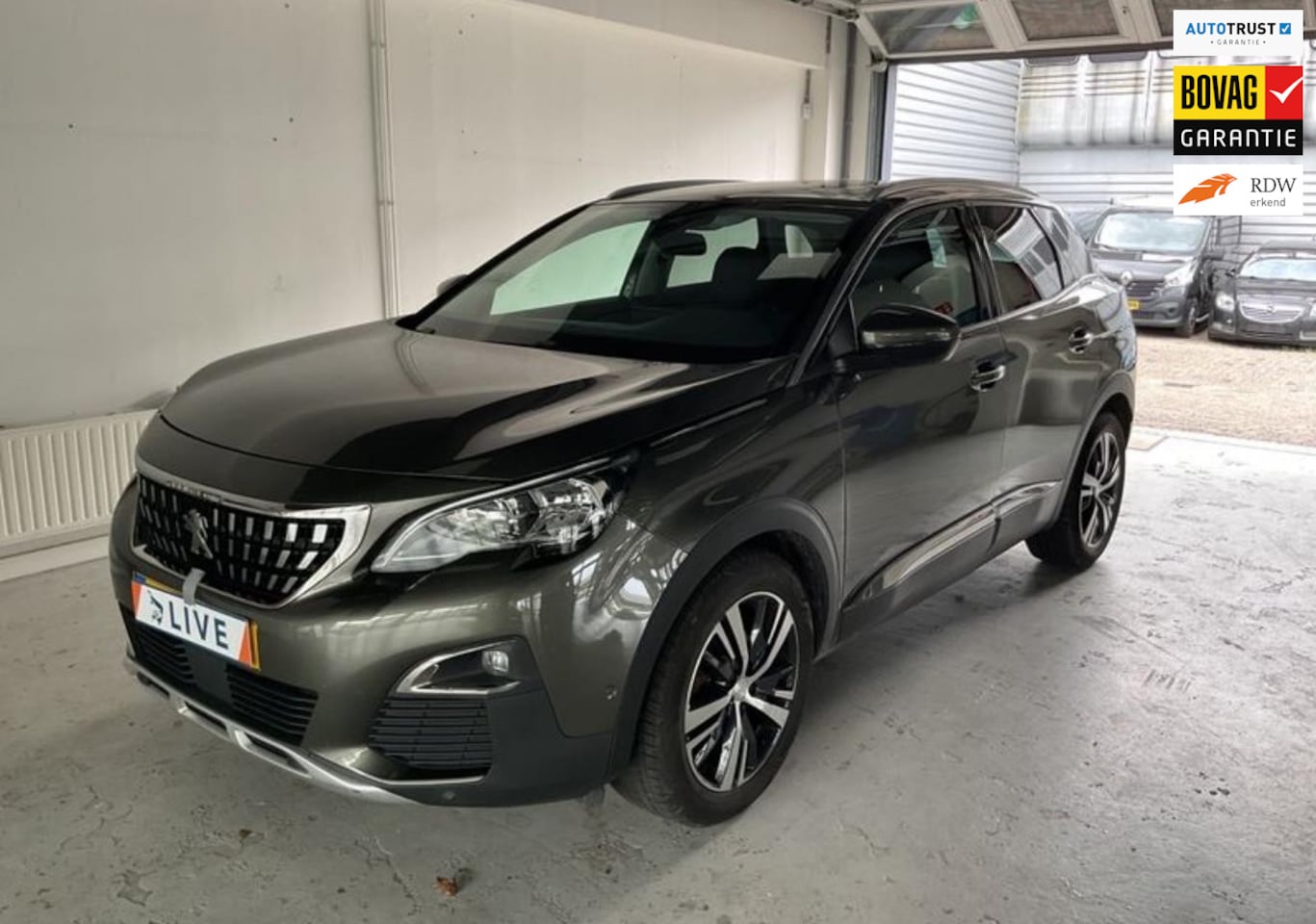 Peugeot 3008 - 1.2 PureTech Crossway 1.2 PureTech Crossway - AutoWereld.nl