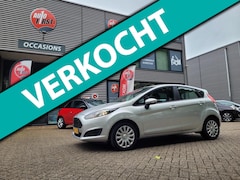 Ford Fiesta - 1.0 Champion| zeer lage kilometerstand| airco| elektrische ramen| distributie vervangen| d