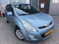 Hyundai i20 - 1.2i i-Motion / Schuifdak / Airco / 5DRS / NAP