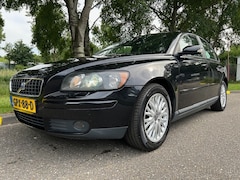 Volvo S40 - 2.5 T5 Kinetic Airco Keyless entry Leer