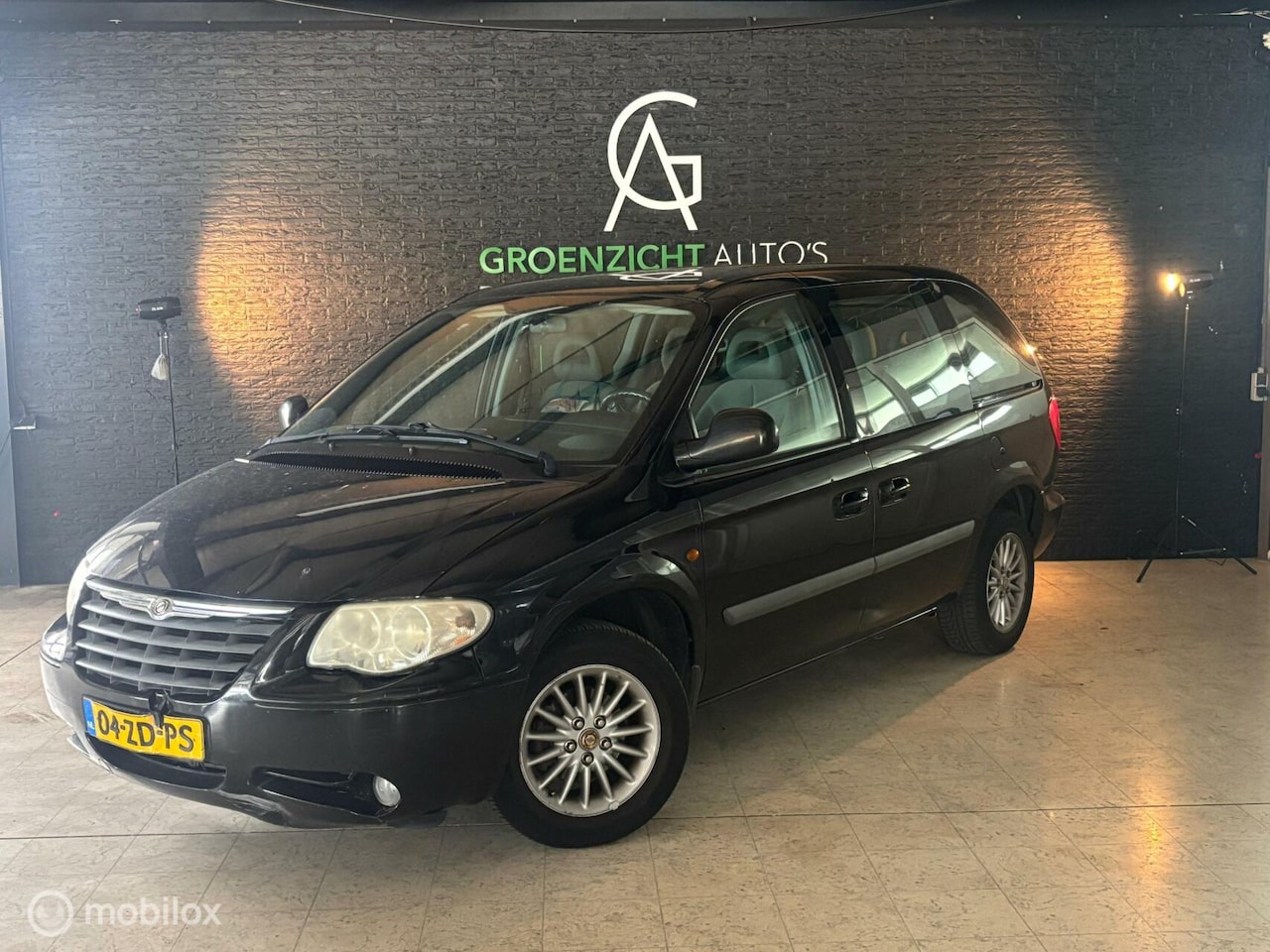 Chrysler Voyager - 2.4i SE Luxe 2.4i SE Luxe - AutoWereld.nl
