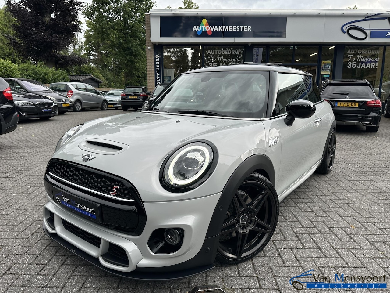 MINI John Cooper Works - Mini 2.0 S Automaat JCW AC-Schnitzer Uniek! 17dKM!|JCW-stoelen|Panorama|CarPlay|Camera - AutoWereld.nl