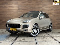 Porsche Cayenne - 3.0 S E-Hybrid | Sportchrono | Matrix LED | Panorama | Trekhaak | 360 camera