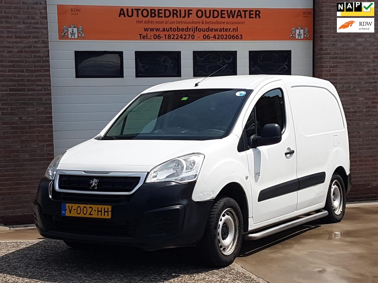 Peugeot Partner - 120 1.6 BlueHDi 100 L1 Première S&S Marge! - AutoWereld.nl