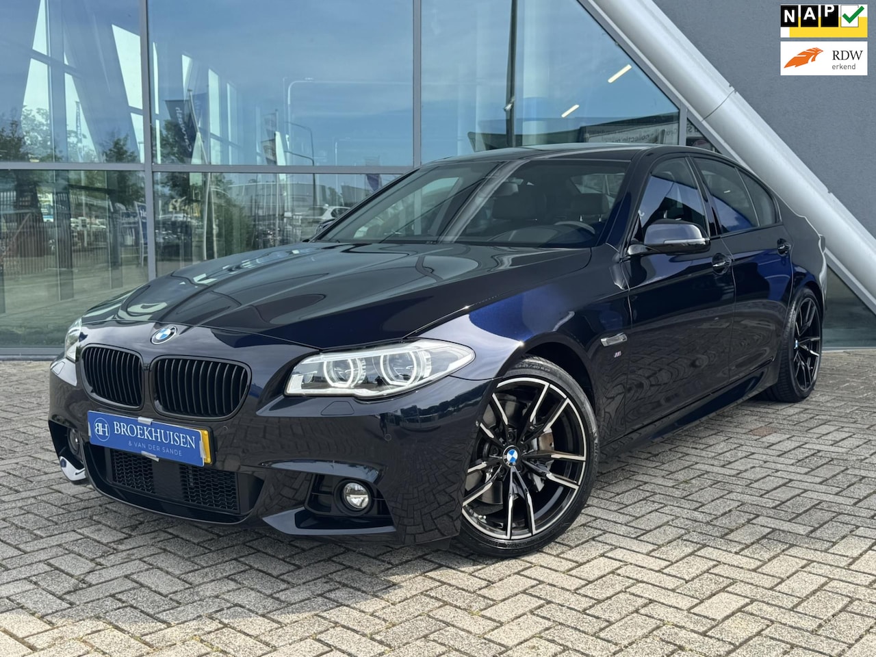 BMW 5-serie - 528i M Sport Edition High Executive 245pk Camera / Harmon Kardon / Sportstoelen - AutoWereld.nl