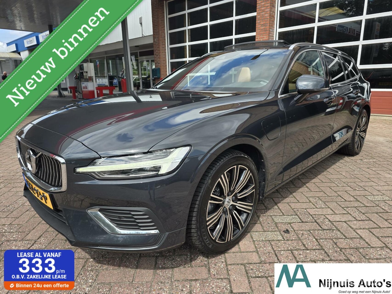 Volvo V60 - 2.0 T8 Twin Engine AWD Inscription Panoramadak | Harman/Kardon | Stoelverwarming | BLIS | - AutoWereld.nl