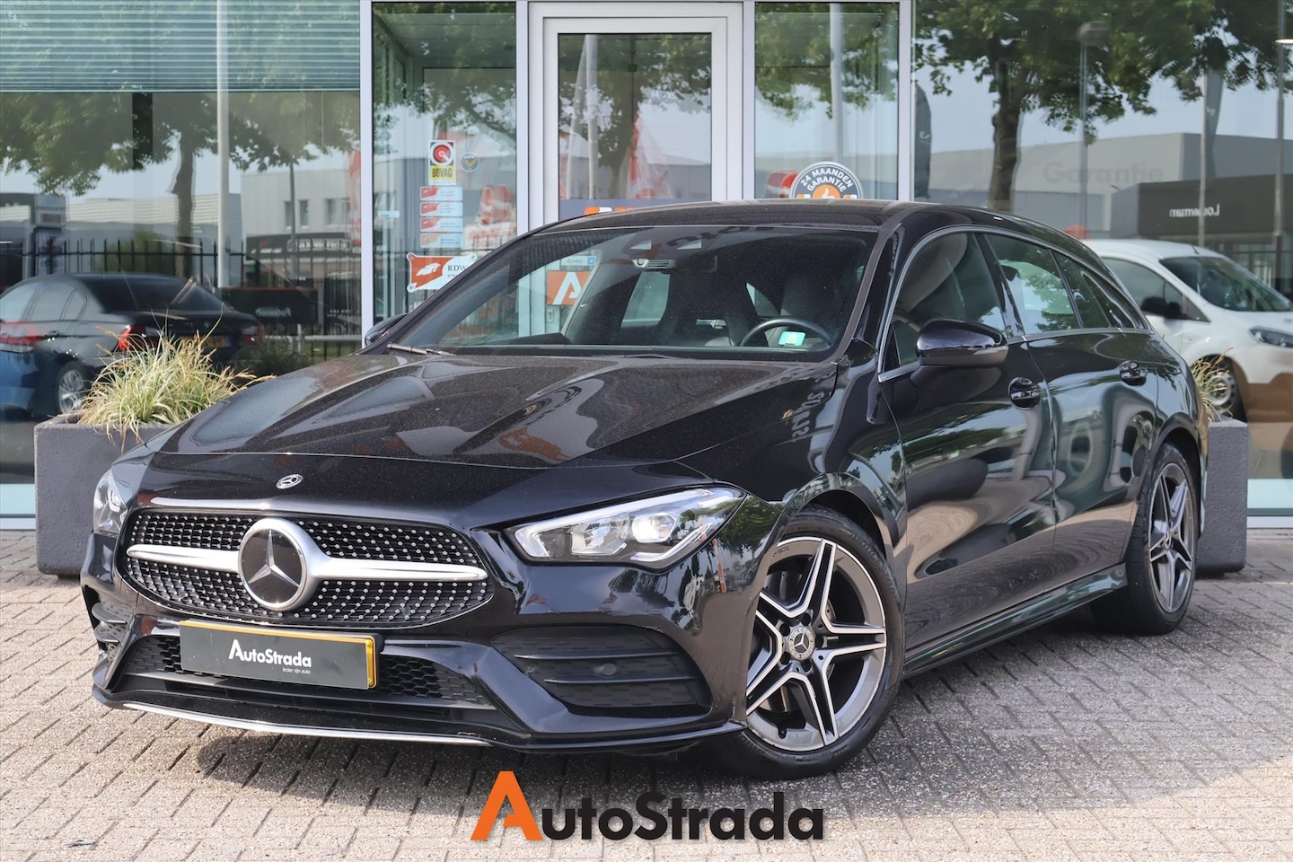 Mercedes-Benz CLA-klasse Shooting Brake - 200 AMG-Line 163pk 7G-DCT | Dodehoek | Camera | Cruise | Climate | LED | Navi | DAB | Adap - AutoWereld.nl