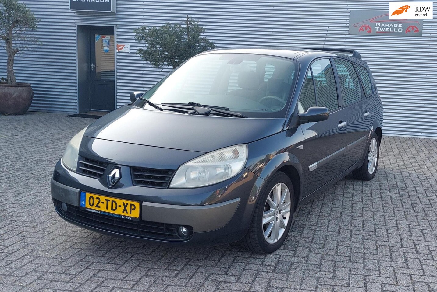 Renault Grand Scénic - 2.0-16V Tech Line 7p. 7 persoons, distributie riem vervangen 217.000 km 12-2021, lichtmeta - AutoWereld.nl