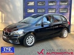 BMW 2-serie Active Tourer - 218i l Trekhaak l Navi l Climate