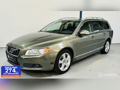 Volvo V70 - 2.5FT Summum LEER / XENON