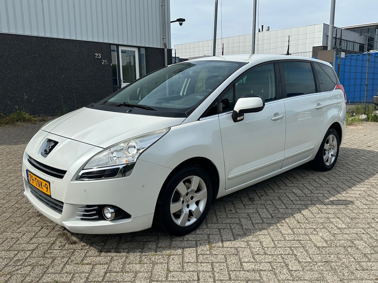 Peugeot 5008 - 1.6 VTi Blue Lease 7p. 2012 - AutoWereld.nl