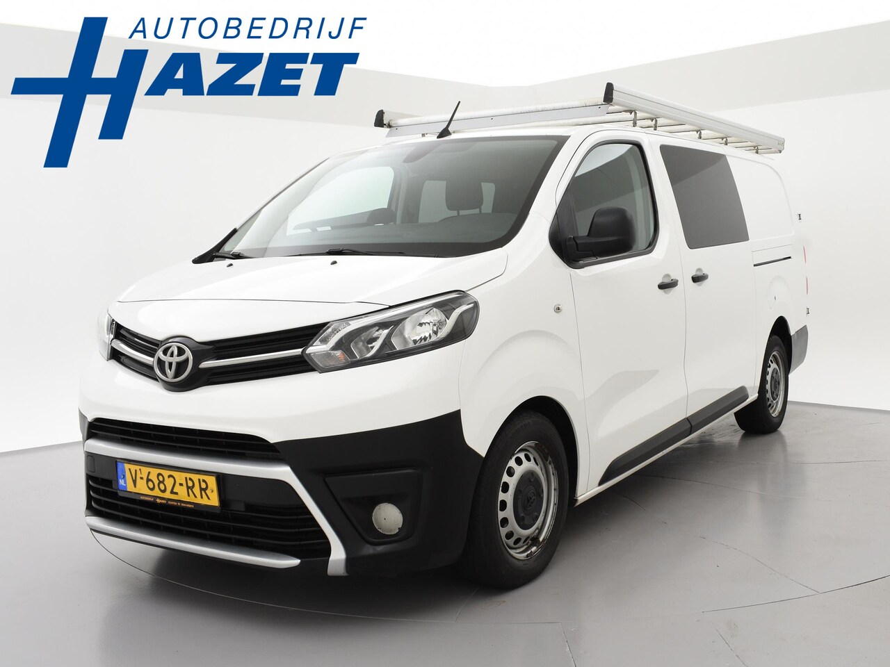 Toyota ProAce Worker - 2.0 D-4D DUBBEL CAB. LANG COOL COMFORT + TREKHAAK / NAVIGATIE / IMPERIAAL - AutoWereld.nl