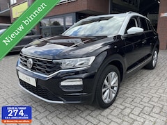 Volkswagen T-Roc - 1.0 TSI Style NAVI*PANO-DAK*PDC*CARPLAY