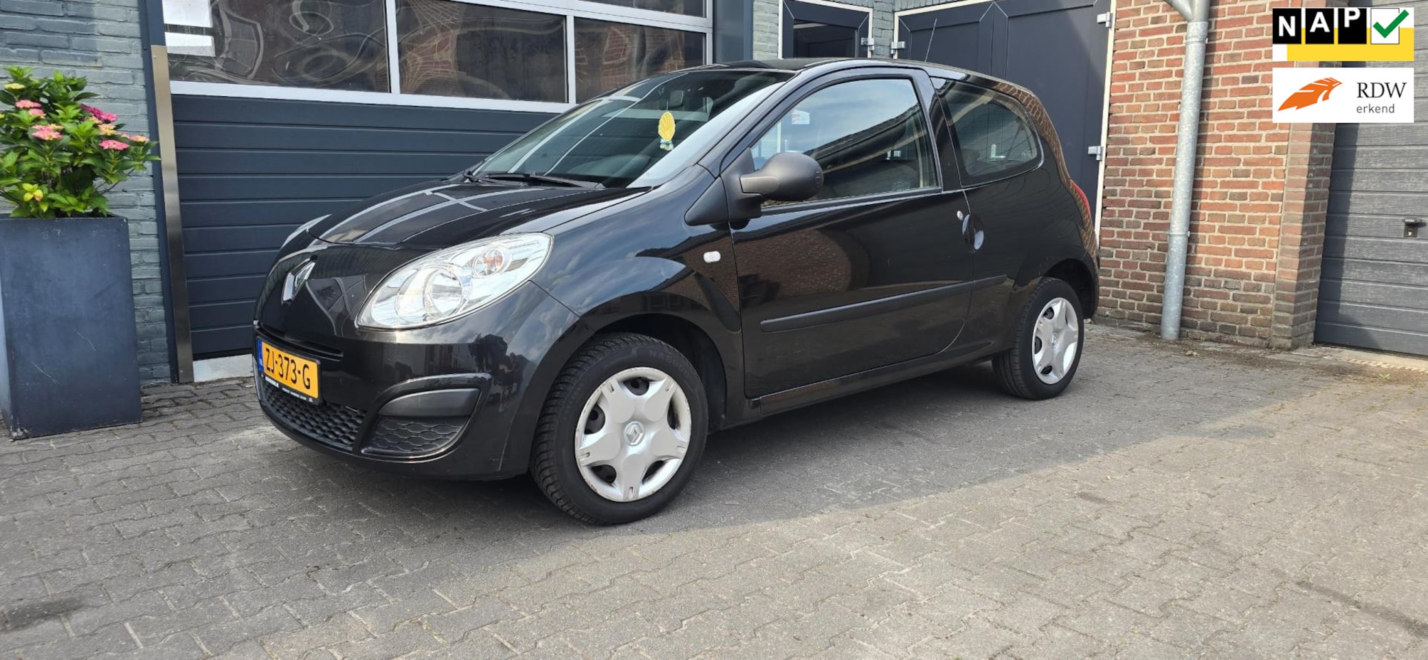Renault Twingo - 1.2 Acces 1.2 Acces - AutoWereld.nl