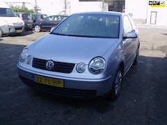Volkswagen Polo - 1.4-16V Athene