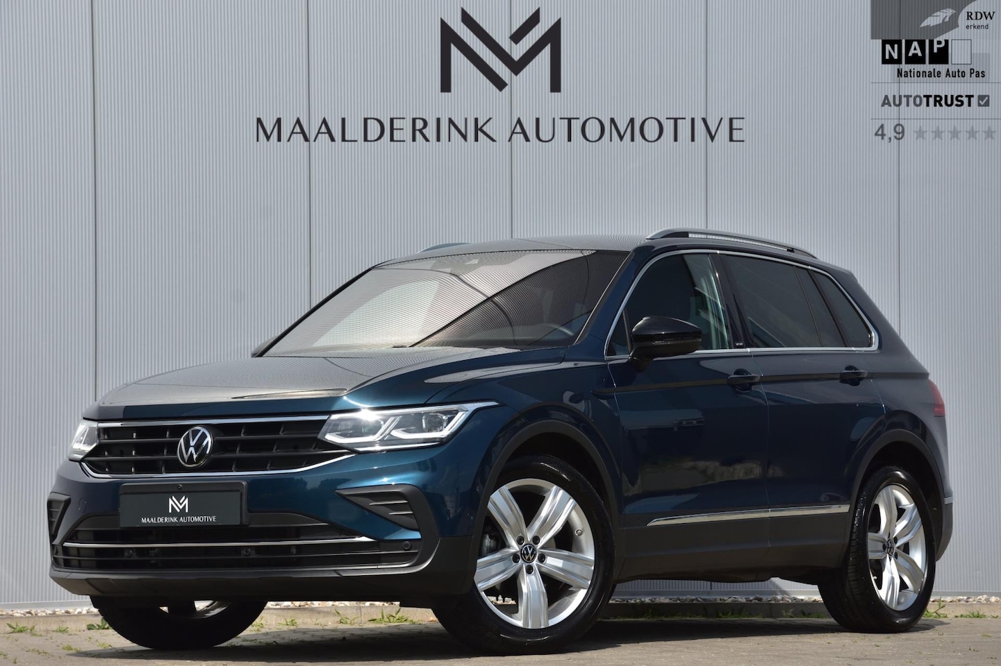Volkswagen Tiguan - 1.5 TSI Automaat Move Trekhaak uitkl., 3D Camera, Keyless, Led, Stoelverwarming - AutoWereld.nl
