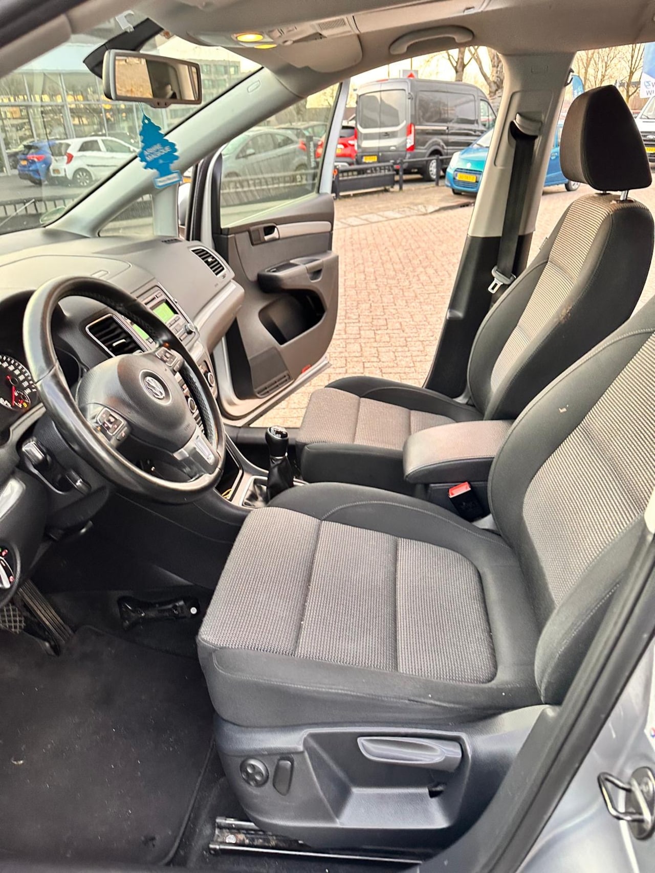 Volkswagen Sharan - 2.0 TDI Highline - AutoWereld.nl