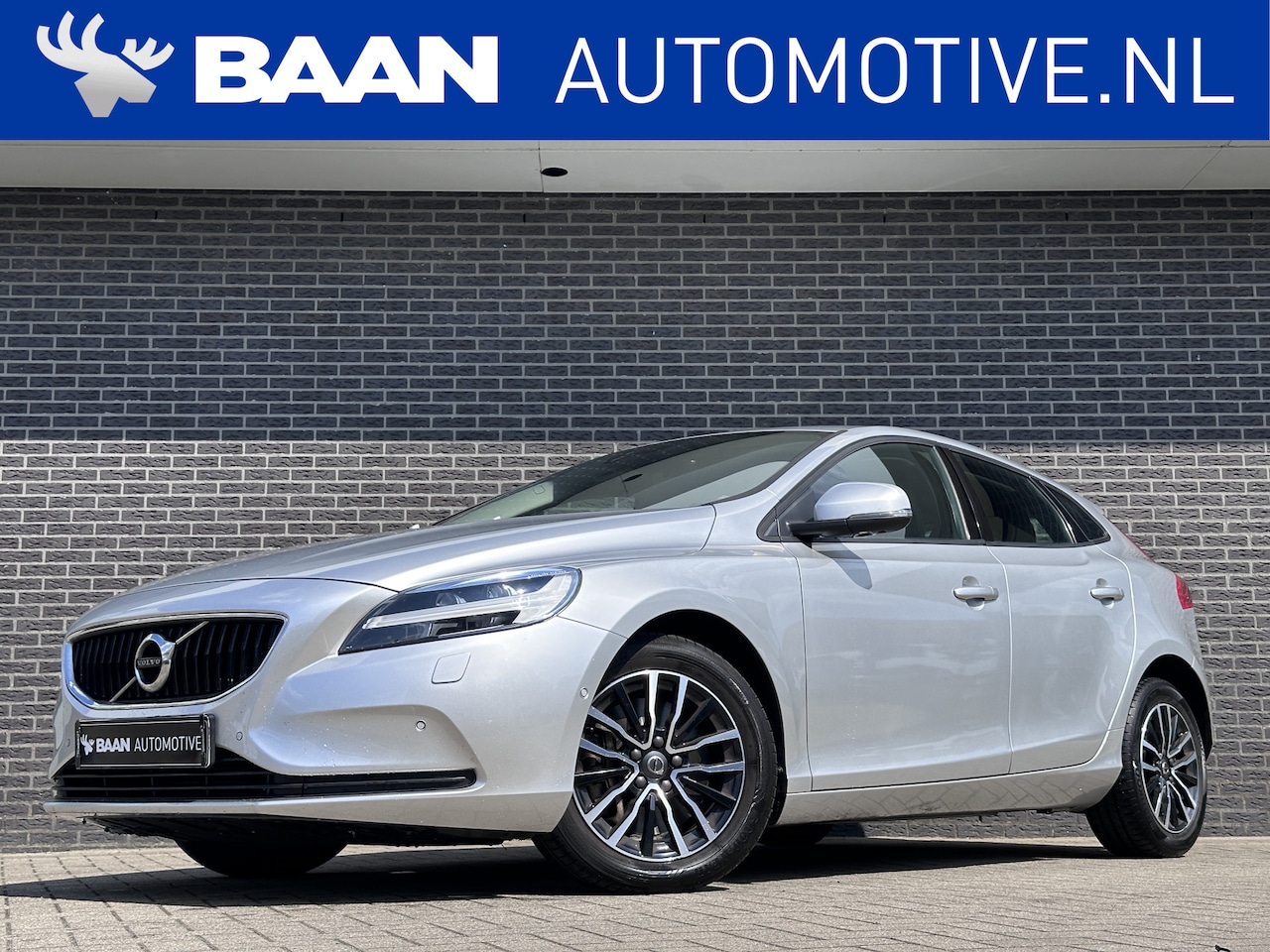 Volvo V40 - 1.5 T2 Nordic+ | Navigatie | Stoelverwarming | Climate Control - AutoWereld.nl