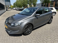 Volkswagen Polo - 1.4-16V Comfortline 86PK CARPLAY CRUISE AIRCO NAP