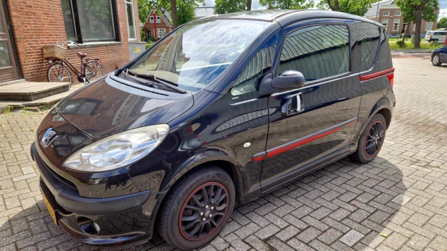 Peugeot 1007 - 1.4 Sesam Gentry 1.4 Sesam Gentry - AutoWereld.nl