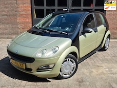 Smart Forfour - 1.1 green black, airco, pano