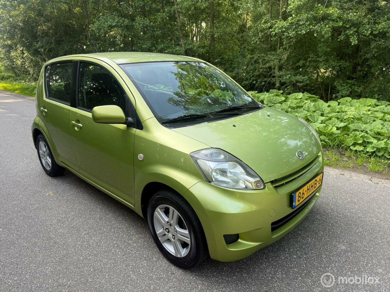 Daihatsu Sirion 2 - 1.3-16V Comfort Apk 29-11-2025 - AutoWereld.nl