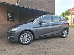 BMW 2-serie Active Tourer - 220i High Executive 192PK Trekhaak / Navigatie / Bluetooth / Leder / Led Verlichting / Sto