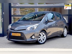 Toyota Yaris - 1.5 Full Hybrid Dynamic | 1e Eigenaar | Dealer Onderhouden | Trekhaak | Navigatie | Camera