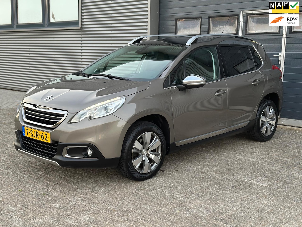 Peugeot 2008 - 1.2 VTi Allure Pack Premium Plus 1 STE EIGENAAR - DEALER ONDERHOUDEN - PANO - NWE APK - CL - AutoWereld.nl