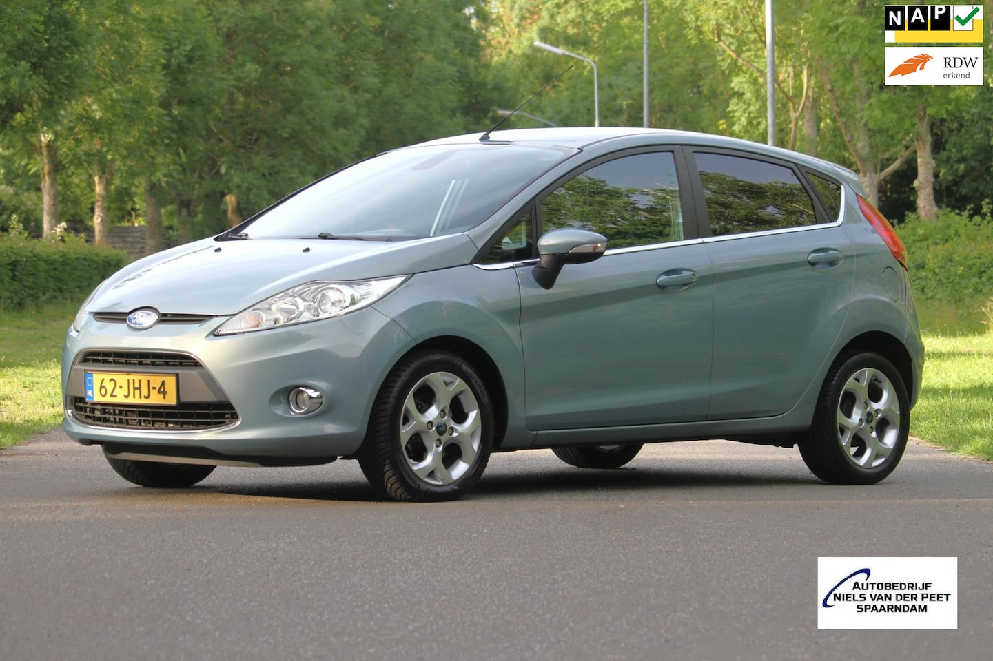 Ford Fiesta - 1.25 Titanium X-Pack 5 deurs / Van 1e eigenaar / Airco / Sportvelgen / Parkeersensoren / C - AutoWereld.nl