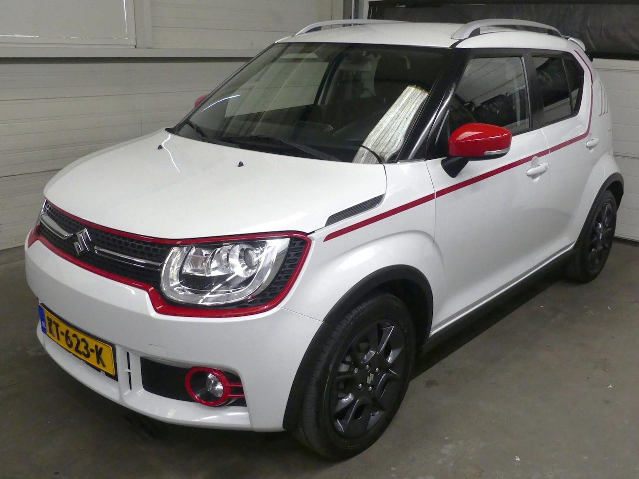 Suzuki Ignis - 1.2 Stijl Smart Hybrid - Navigatie - Stoelverwarming - AutoWereld.nl