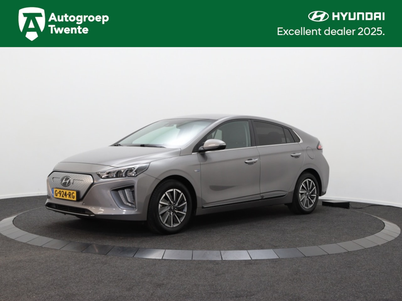 Hyundai IONIQ - Premium EV 38 kWh | DAB | Carplay | Cruise Control | Airco | - AutoWereld.nl
