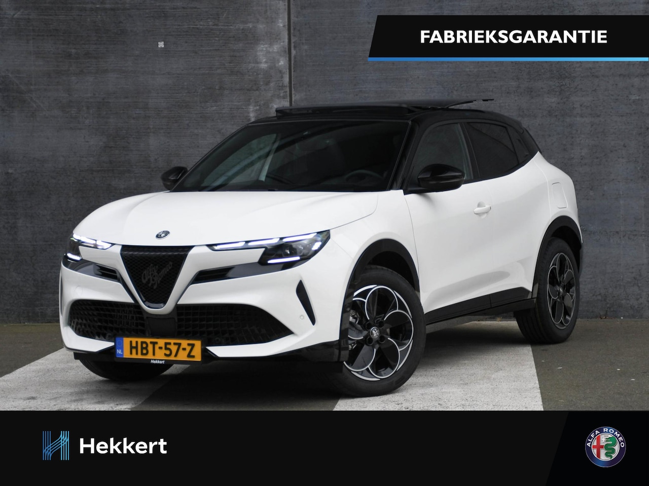 Alfa Romeo Junior - Ibrida Speciale 1.2 Hybrid 136pk Automaat PANO-DAK | 18''LM | DODE HOEK | ADAP. CRUISE | L - AutoWereld.nl