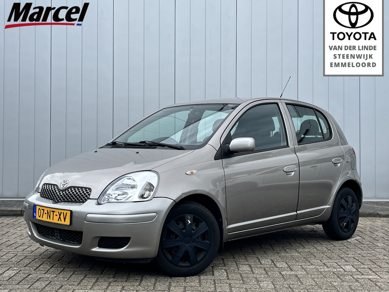 Toyota Yaris - 1.3 VVT-i Sol 5-drs Automaat NL Auto Trekhaak Radio CD Boekjes en sleutels aanwezig! - AutoWereld.nl