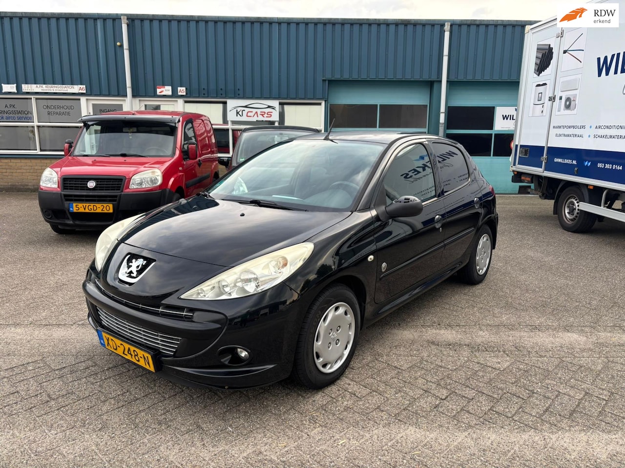 Peugeot 206 - 1.4 Urban Move | Airco | APK | NAP | EL RAMEN |Radio met aux | - AutoWereld.nl