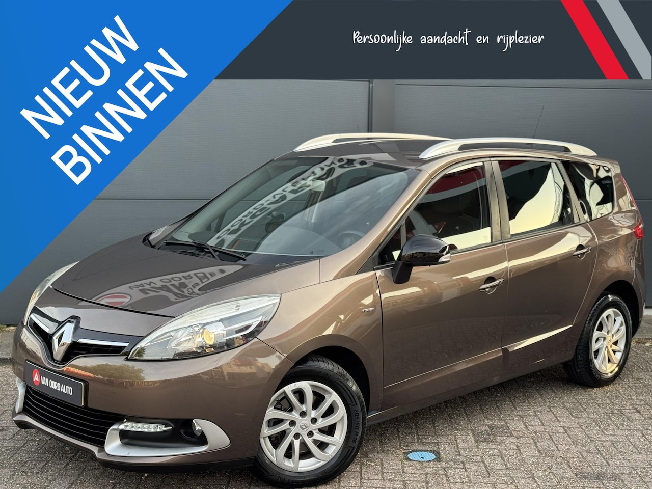 Renault Grand Scénic - TCe Limited 7pers. / Nieuwe Motor / Trekhaak - AutoWereld.nl