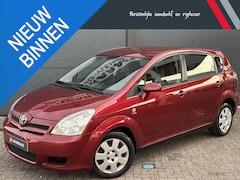 Toyota Corolla Verso - 1.8 VVT-i Terra 7p / 100 % Onderhoud / Trekhaak