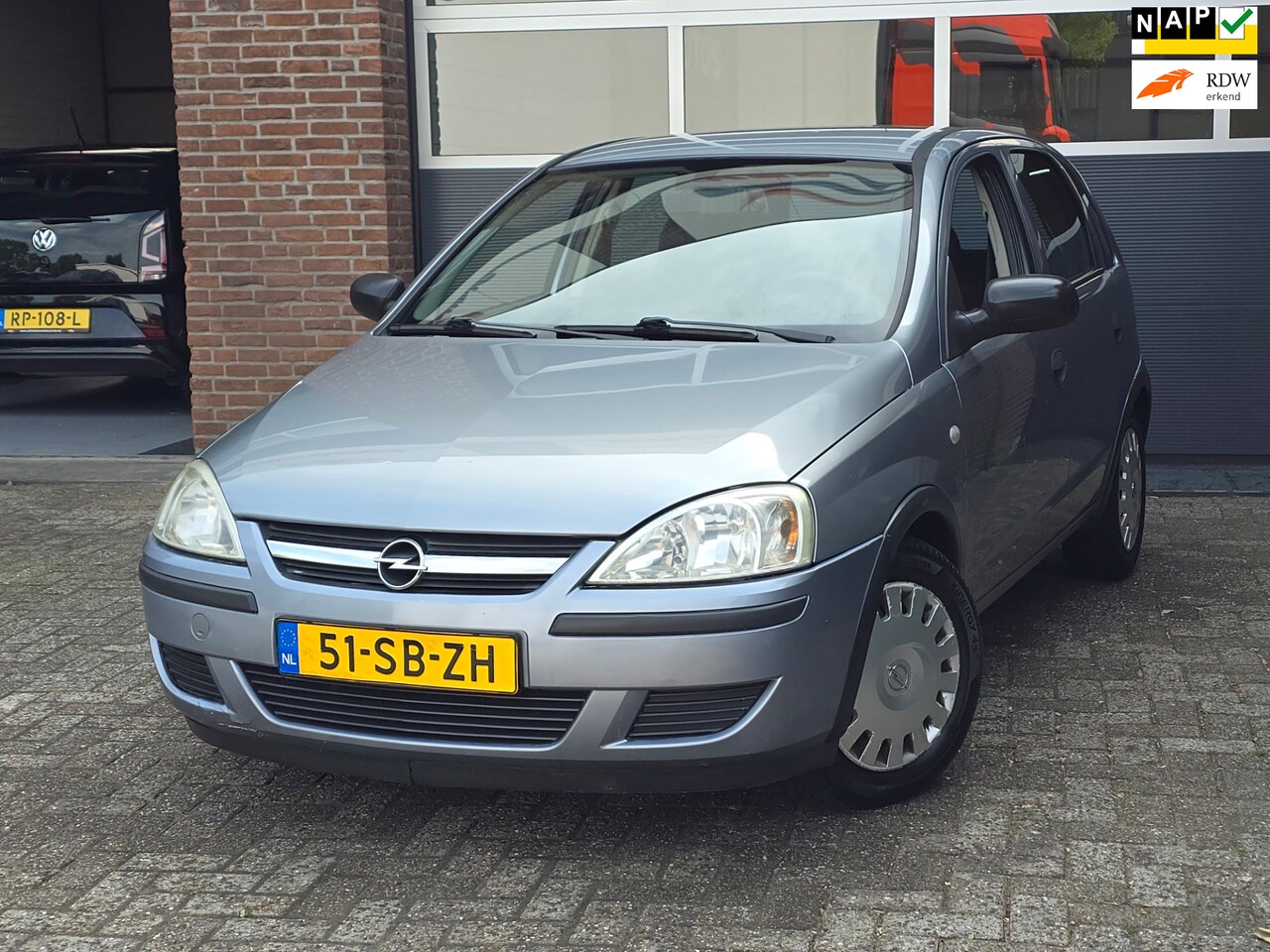 Opel Corsa - 1.2-16V Essentia 5DR |Nap |Apk - AutoWereld.nl