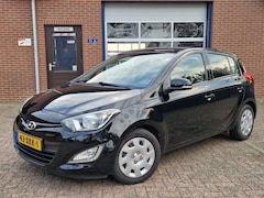 Hyundai i20 - 1.2 i-Motion Blue Drive 5-drs NL-auto 1e-eig. Airco