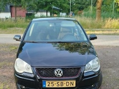 Volkswagen Polo - 1.4-16V Sportline Cruise Clima LM velgen 4 Electrisch Ramen Nette Auto Getinte achterruite
