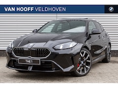 BMW 1-serie - 120 High Executive M Sport Automaat / Panoramadak / Sportstoelen / Adaptieve LED / Comfort