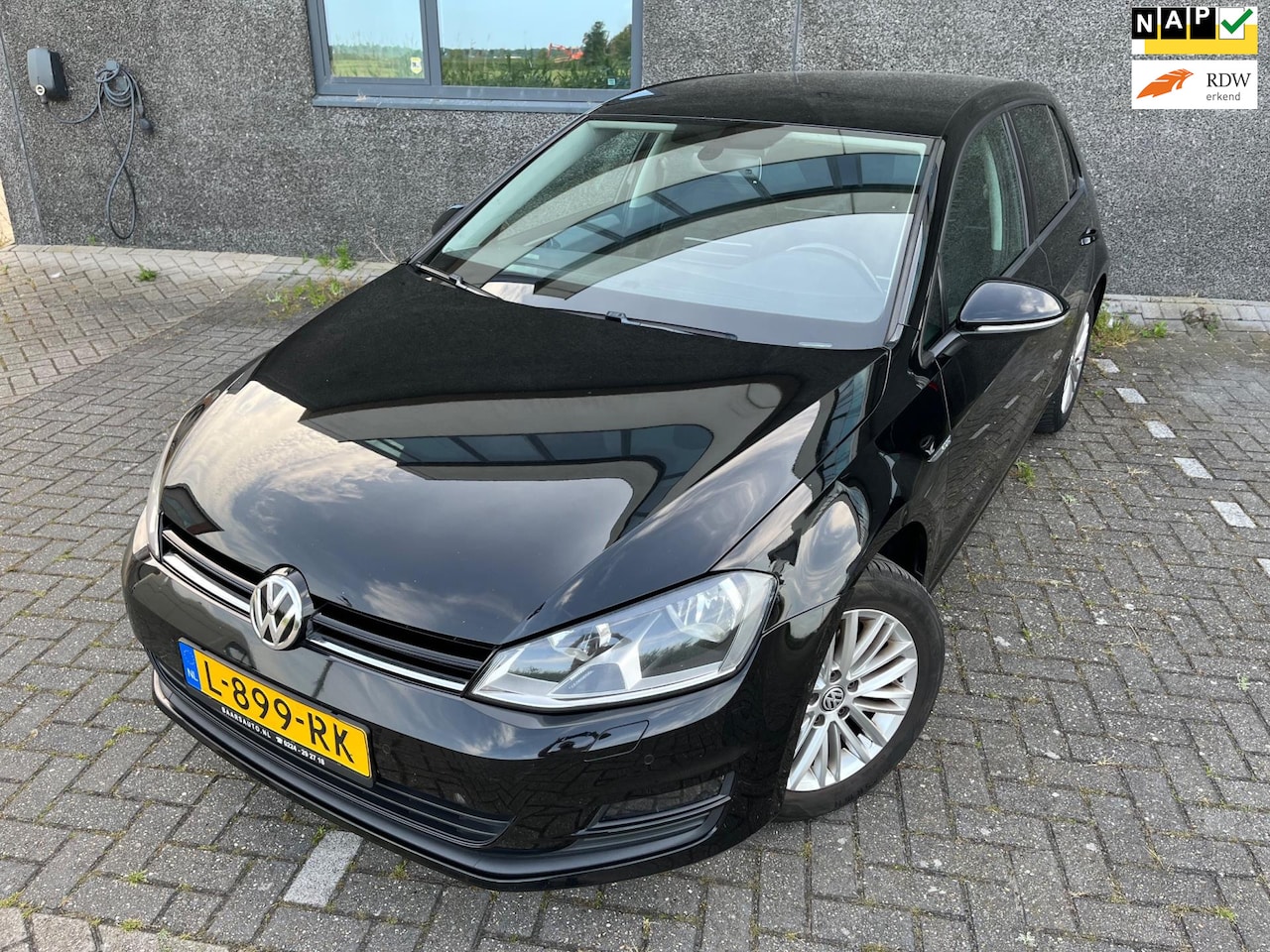Volkswagen Golf - 7 1.2 TSI cup editie uitvoering pdc clima elec spiegels apk nieuw distrb vervangen - AutoWereld.nl