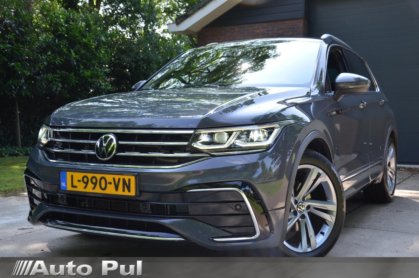 Volkswagen Tiguan - 1.5 TSI R-Line Business+ Automaat/Navi/Pdc/Ecc/Led/Virtual dashboard/Achteruitrijcamera/Cr - AutoWereld.nl