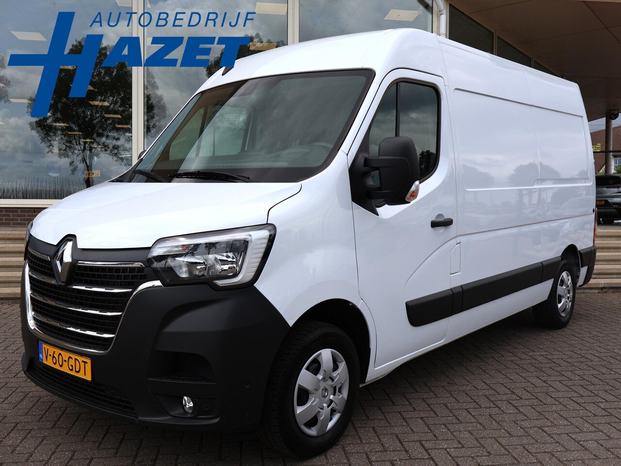 Renault Master - T35 2.3 dCi 150 PK L2H2 WORK EDITION + TREKHAAK | CAMERA | NAVIGATIE | DAB | CRUISE | DODE - AutoWereld.nl