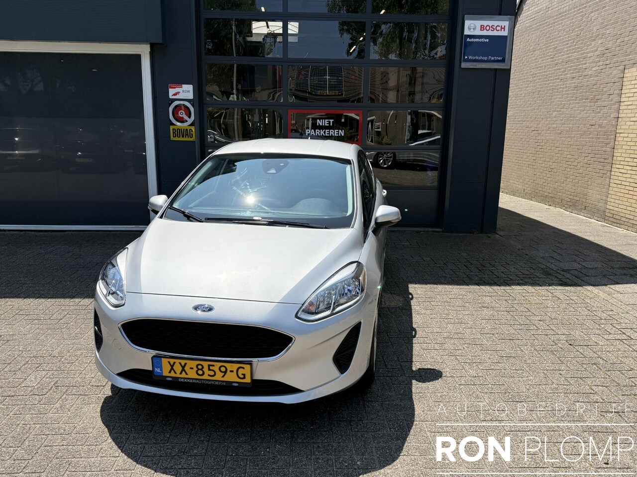 Ford Fiesta - 1.1 Trend / Airco/ Navigatie/ Apple carplay/ PDC/ LED - AutoWereld.nl