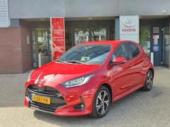 Toyota Yaris - HYBRID 115 FIRST EDITION FACELIFT NAVI 17'' LM-VELGEN CAMERA KEYLESS APPLE/ANDROID LED PRI