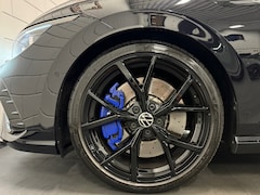Volkswagen Golf - 2.0 TSI R 4M Pano|Akrapovic|HuD|H/K|Key|VOL