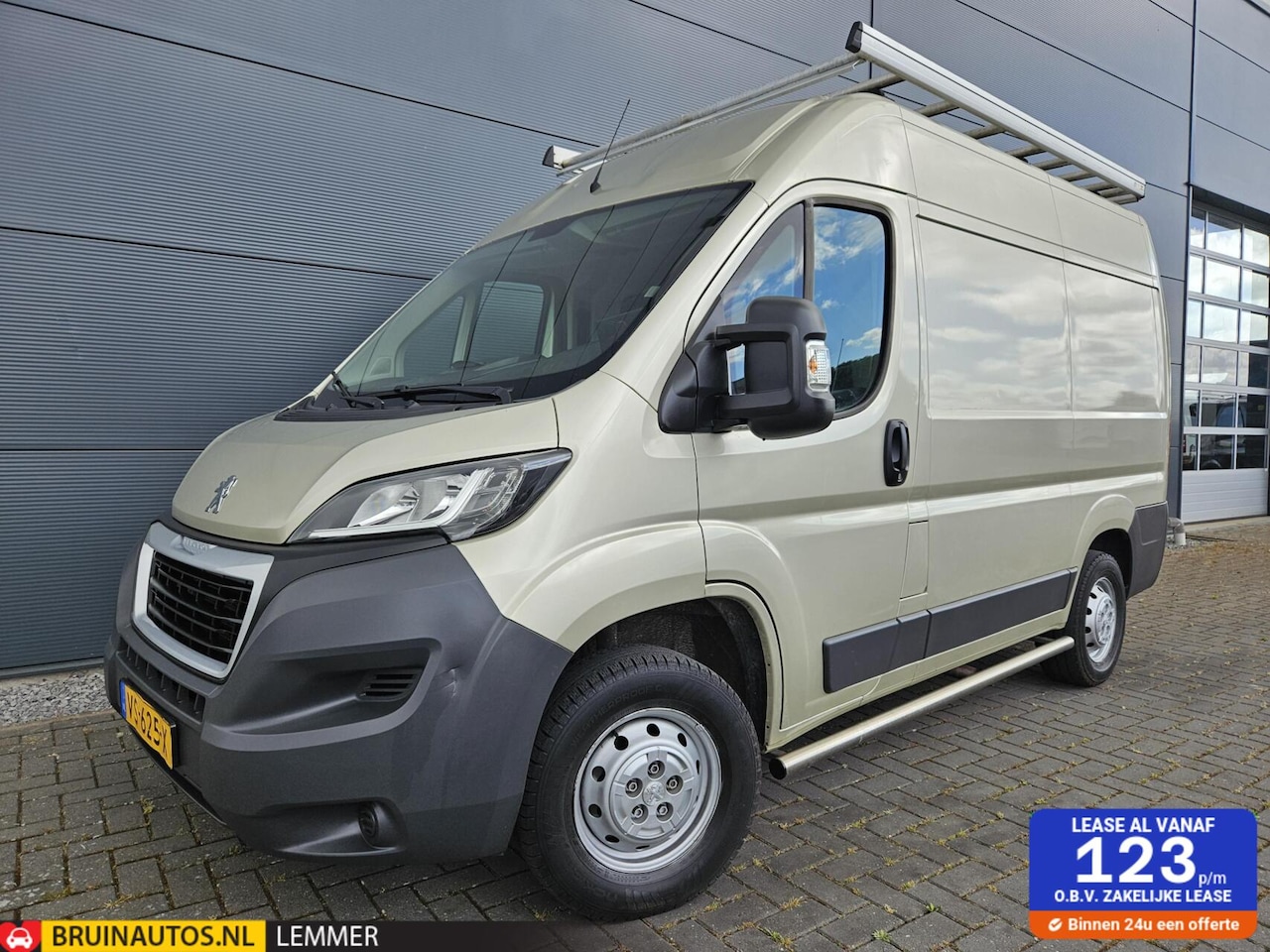 Peugeot Boxer - 2.2 HDI L1H2 Airco navi cruise camera 110 PK - AutoWereld.nl